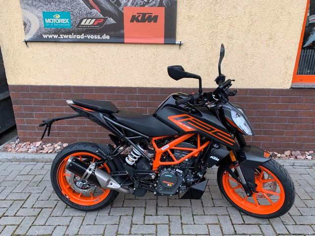 KTM125Duke2022 02